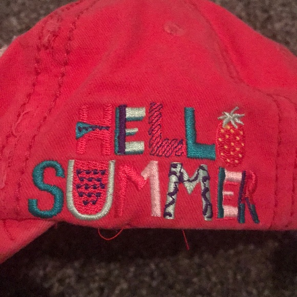 Red Pineapple Hat - Picture 5 of 6